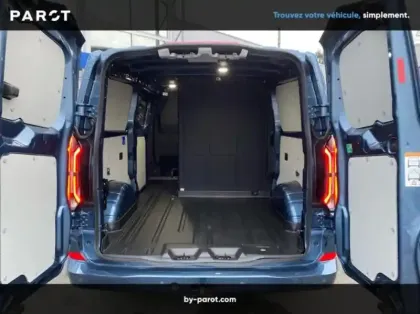 Photo 10 Ford Transit Custom Fg 320 L2H1 2.5 Duratec 232ch Hybride recheargeable Multicab Limited CVT