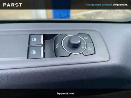 Photo 5 Ford Transit Custom Fg 320 L2H1 2.5 Duratec 232ch Hybride recheargeable Multicab Limited CVT