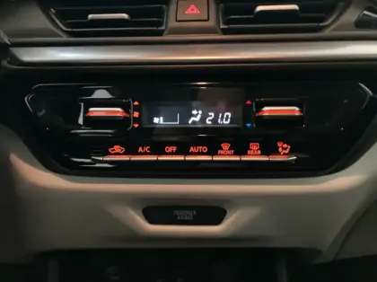 Photo 22 Suzuki Swift Gén. V Ph1 Pack 5