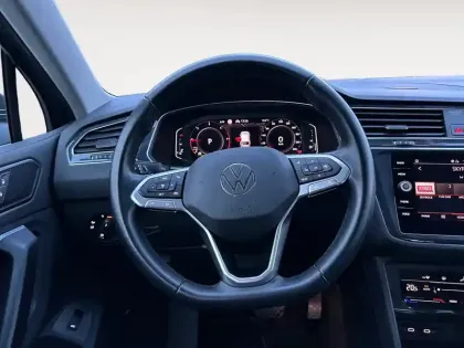 Photo 37 Volkswagen Tiguan  2.0 TDI 150ch DSG7