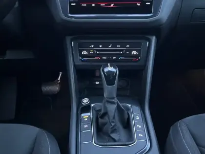 Photo 38 Volkswagen Tiguan  2.0 TDI 150ch DSG7