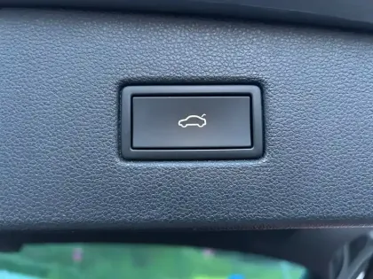 Photo 18 Volkswagen Tiguan  2.0 TDI 150ch DSG7