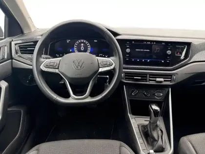 Photo 11 Volkswagen Polo  1.0 TSI 95 S&S DSG7