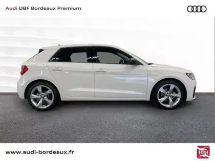 Photo 7 Audi A1 35 TFSI 150 ch S tronic 7 Design