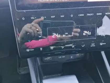 Photo 21 Hyundai Tucson  1.6 T-GDI 230 Hybrid BVA6 Creative