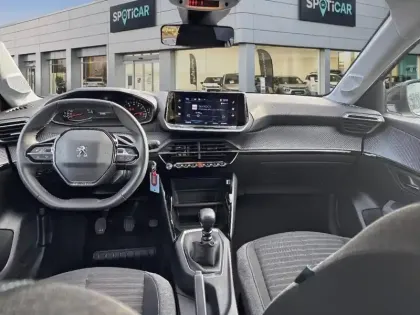 Photo 9 Peugeot 208  PureTech 100 S&S BVM6 Style