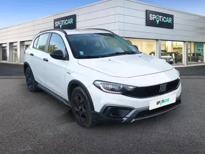 Photo 28 Fiat Tipo  Cross 1.3 Multijet 95 ch S&S