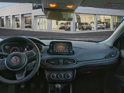 Photo 9 Fiat Tipo  Cross 1.3 Multijet 95 ch S&S