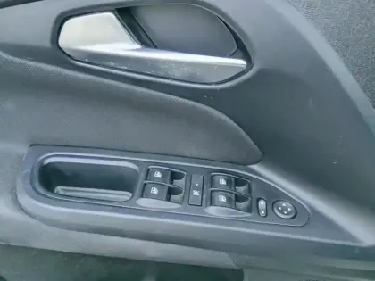 Photo 19 Fiat Tipo  Cross 1.3 Multijet 95 ch S&S