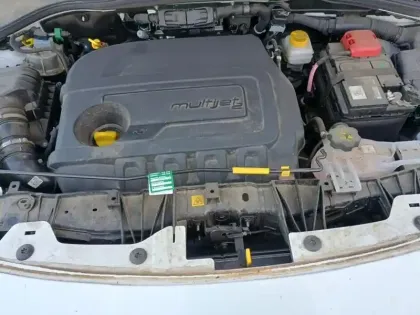 Photo 6 Fiat Tipo  Cross 1.3 Multijet 95 ch S&S