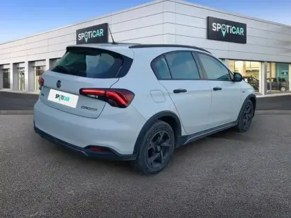 Photo 1 Fiat Tipo  Cross 1.3 Multijet 95 ch S&S