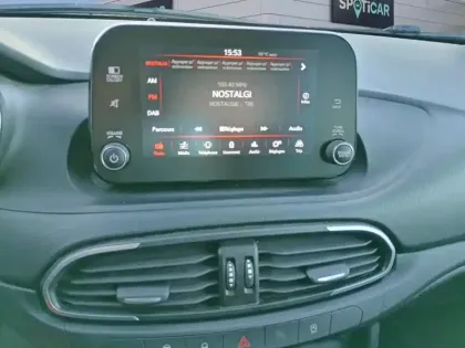 Photo 10 Fiat Tipo  Cross 1.3 Multijet 95 ch S&S