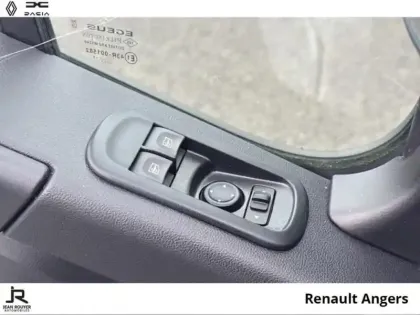 Photo 8 Renault Master  Fg F3500 L2H2 2.3 Blue dCi 135ch Confort Euro6