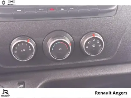 Photo 14 Renault Master  Fg F3500 L2H2 2.3 Blue dCi 135ch Confort Euro6