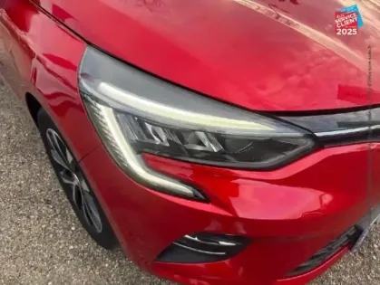 Photo 12 Renault Clio  1.6 E-Tech hybride 140ch Intens -21N