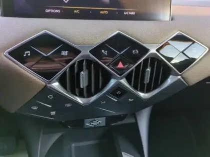 Photo 9 DS DS 3  Crossback PureTech 130ch So Chic Automatique