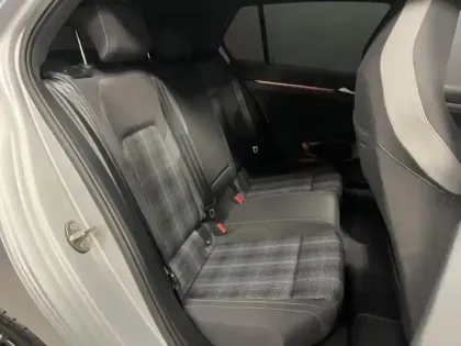 Photo 11 Volkswagen Golf  2.0 TDI SCR 200ch GTD DSG7