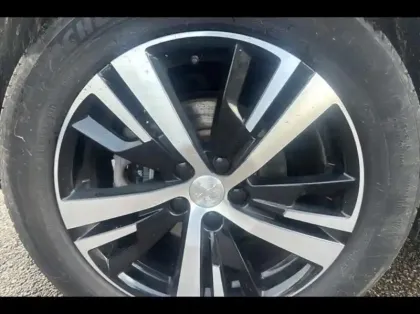 Photo 14 Peugeot 3008  1.6 PureTech 180ch S&S GT EAT8