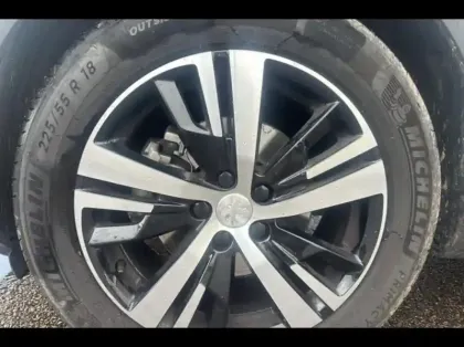 Photo 12 Peugeot 3008  1.6 PureTech 180ch S&S GT EAT8