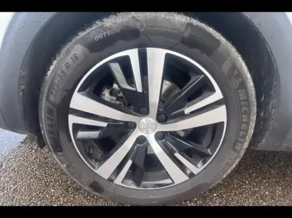 Photo 11 Peugeot 3008  1.6 PureTech 180ch S&S GT EAT8