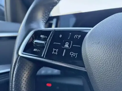 Photo 12 Renault Austral  1.2 E-Tech full hybrid 200ch Iconic