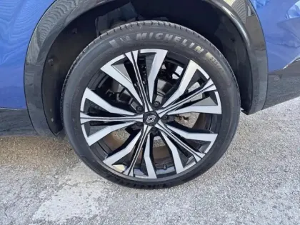 Photo 10 Renault Austral  1.2 E-Tech full hybrid 200ch Iconic