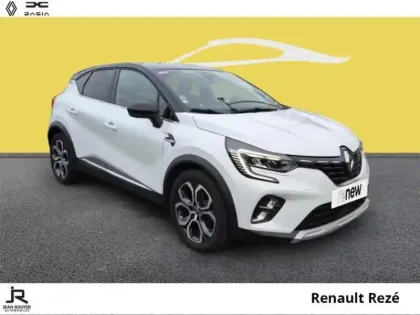 Photo 1 Renault Captur  1.6 E-Tech Plug-in 160ch Intens