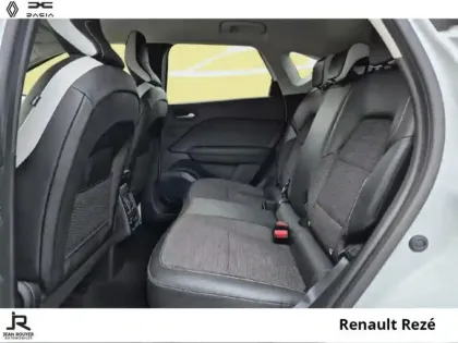 Photo 18 Renault Captur  1.6 E-Tech Plug-in 160ch Intens