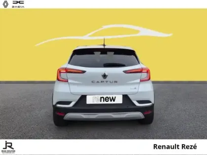 Photo 10 Renault Captur  1.6 E-Tech Plug-in 160ch Intens