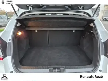 Photo 6 Renault Captur  1.6 E-Tech Plug-in 160ch Intens