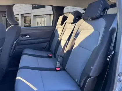 Photo 9 Dacia Jogger  1.6 hybrid 140ch Extreme 7 places