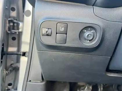 Photo 14 Citroën C3  BlueHDi 100ch Shine Business S&S E6.d-TEMP BVM5