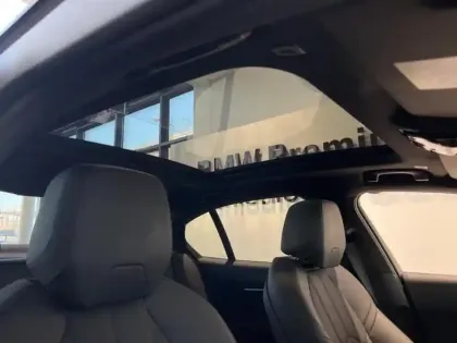 Photo 13 BMW Serie 5 Série 5 530e 299ch M Sport xDrive