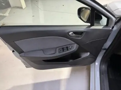 Photo 7 Renault Clio  1.0 TCe 90ch Techno