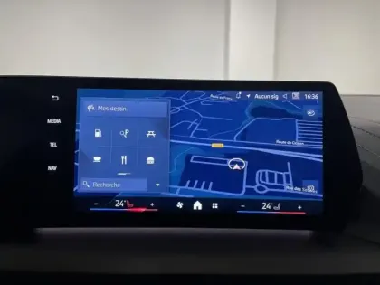 Photo 11 BMW Serie 1 Série 1 123 xDriveA 218ch M Sport DKG7