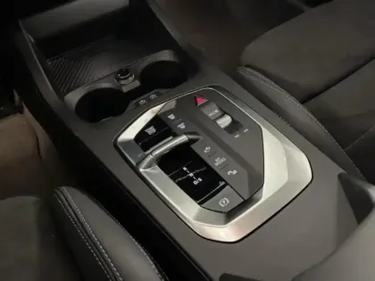 Photo 10 BMW Serie 1 Série 1 123 xDriveA 218ch M Sport DKG7