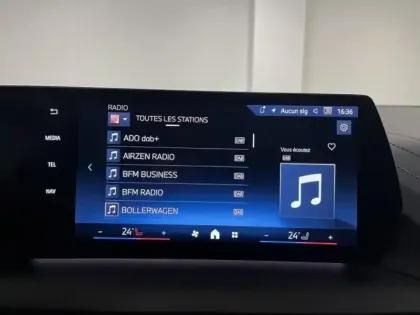 Photo 12 BMW Serie 1 Série 1 123 xDriveA 218ch M Sport DKG7