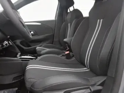 Photo 8 Opel Corsa  1.2 Turbo Hybrid 110ch GS e-DCT6