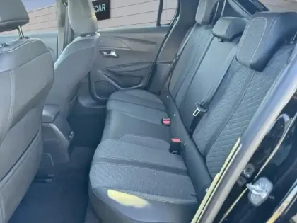 Photo 9 Peugeot 208  1.2 Hybrid 100ch Allure e-DCS6