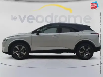 Photo 8 Nissan Qashqai  1.3 Mild Hybrid 158ch Tekna 4x4 Xtronic Tpano GPS Camera