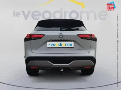 Photo 6 Nissan Qashqai  1.3 Mild Hybrid 158ch Tekna 4x4 Xtronic Tpano GPS Camera