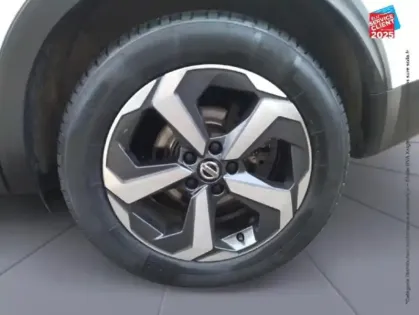 Photo 9 Nissan Qashqai  1.3 Mild Hybrid 158ch Tekna 4x4 Xtronic Tpano GPS Camera