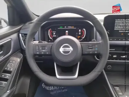 Photo 26 Nissan Qashqai  1.3 Mild Hybrid 158ch Tekna 4x4 Xtronic Tpano GPS Camera