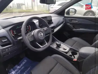 Photo 29 Nissan Qashqai  1.3 Mild Hybrid 158ch Tekna 4x4 Xtronic Tpano GPS Camera