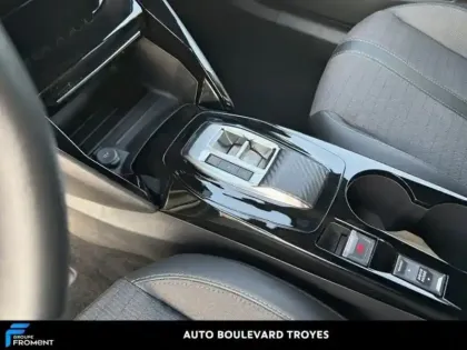 Photo 28 Peugeot 2008  1.2 PureTech 130ch S&S Allure EAT8