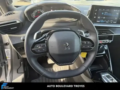 Photo 23 Peugeot 2008  1.2 PureTech 130ch S&S Allure EAT8