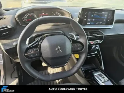Photo 22 Peugeot 2008  1.2 PureTech 130ch S&S Allure EAT8