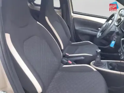 Photo 4 Toyota Aygo  X 1.0 VVT-i 72ch Design