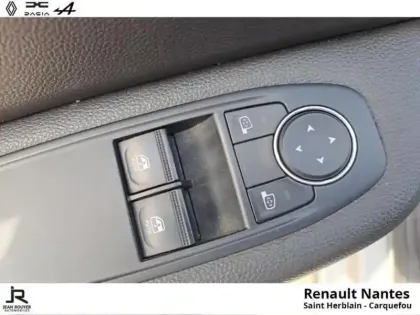 Photo 6 Renault Clio  1.6 E-Tech 140ch Business -21