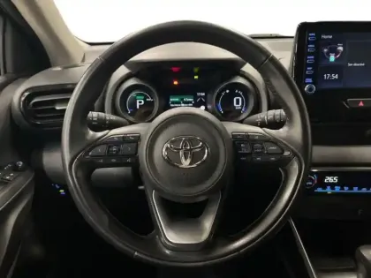 Photo 14 Toyota Yaris  116h Design 5p MY22
